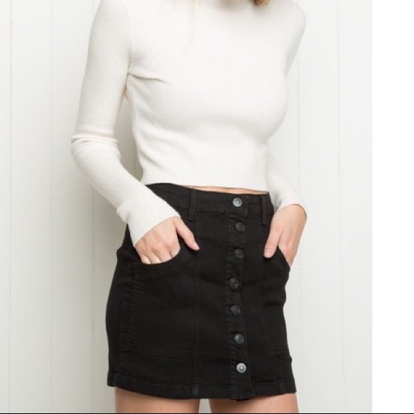 Brandy Melville snap button down light denim skirt - Picture 2 of 7